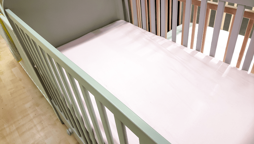 pastel-green-baby-crib-with-mattress